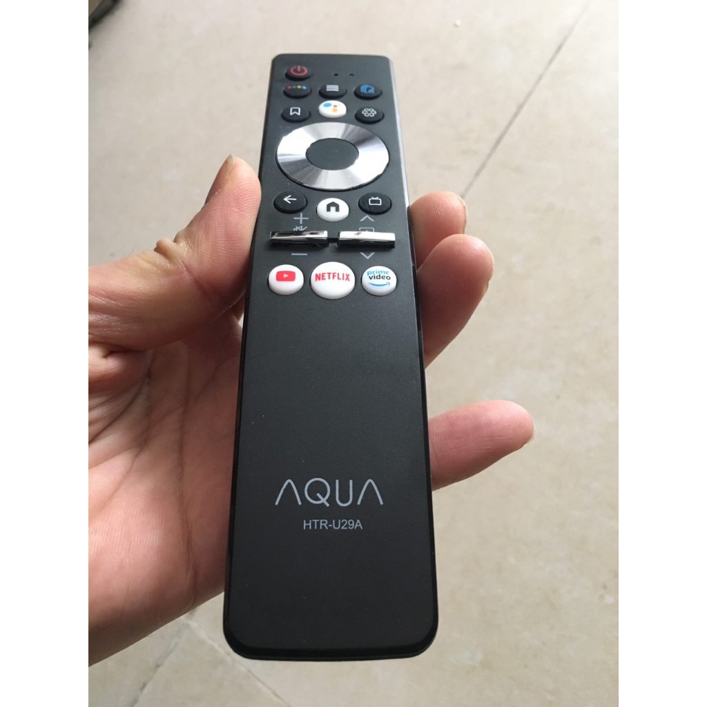 Điều Khiển Tivi Aqua Giọng Nói Đen Cong