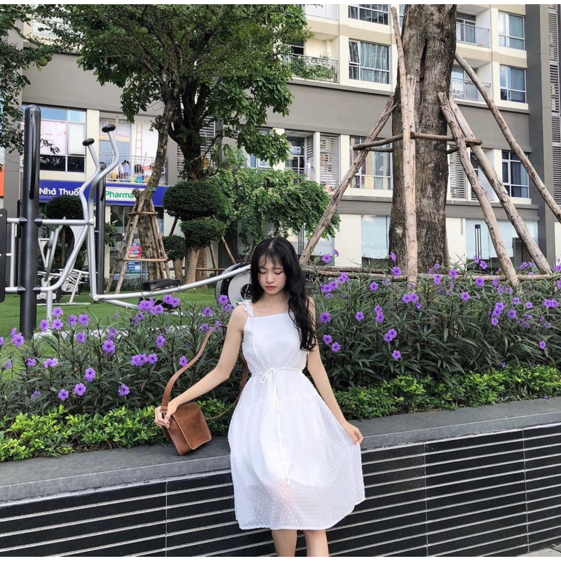 Đầm Daisy Queen trắng