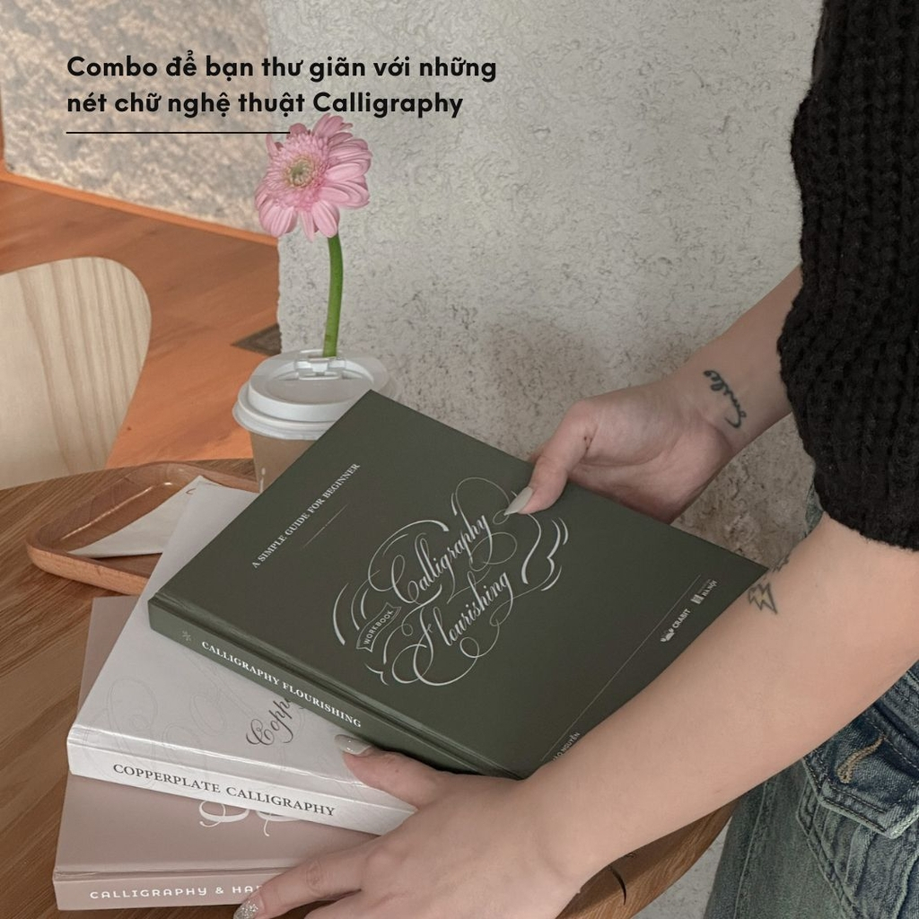 Sổ hướng dẫn luyện viết Flourish Calligraphy kèm bộ quản ngòi và mực chuyên dụng cho người mới bắt đầu