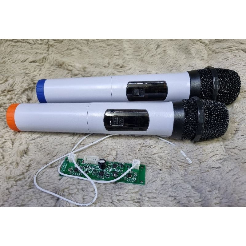 MICRO THAY LOA KẸO KÉO_ SÓNG VHF_ MÀU TRẮNG