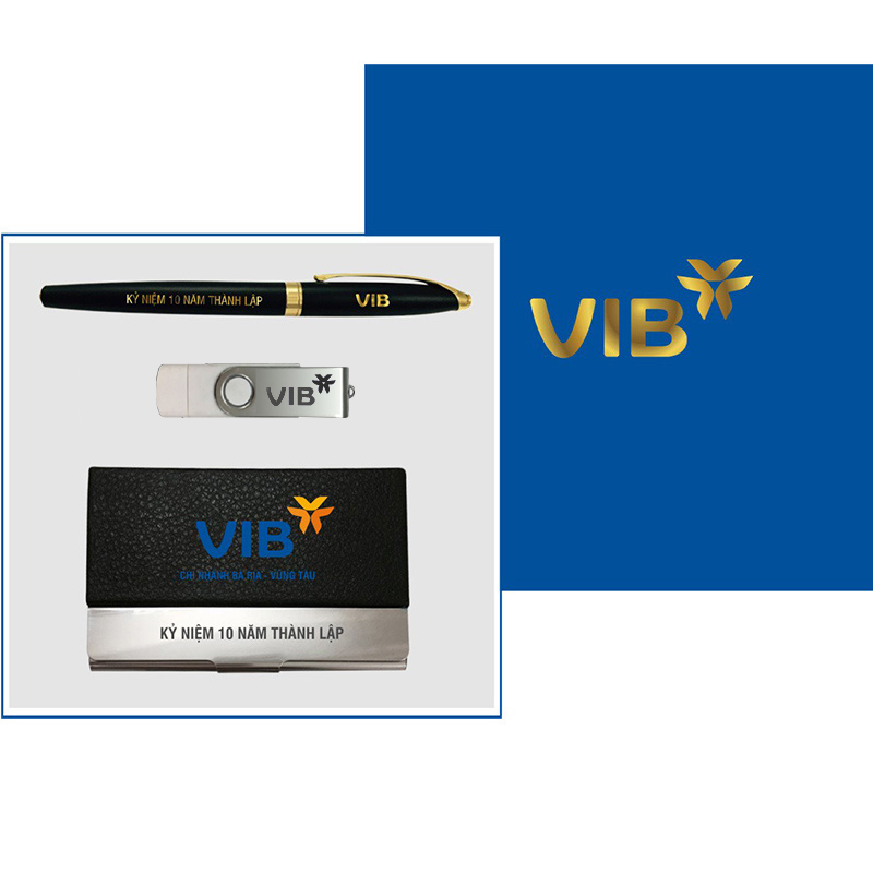 Quà tặng để bàn - Bộ quà tặng gồm: 1 cây bút kim loại, 1 usb 8gb kim loại, 1 namecard da - GIFTSET12