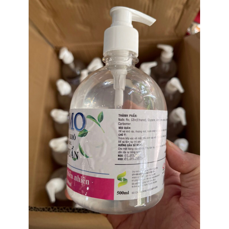 Gel khô rửa tay sát khuẩn nhanh khô , chai 500 mL có vòi xịt .
