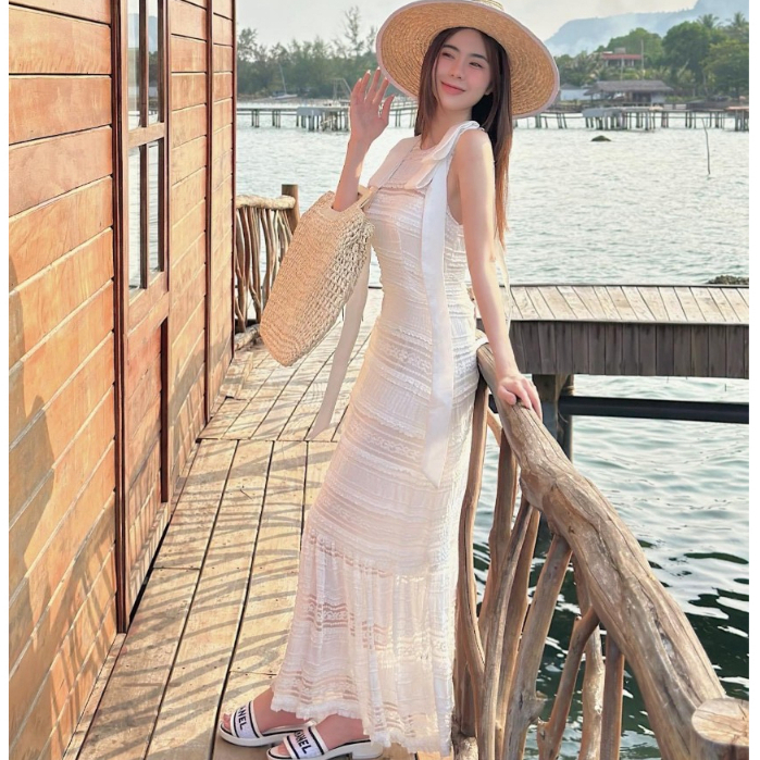 Đầm váy nữ maxi cổ tròn khoét vai kiểu nơ tua rua dáng dài xòe đuôi cá vải ren siêu mát diện hè đi biển, đi du lịch_SB78