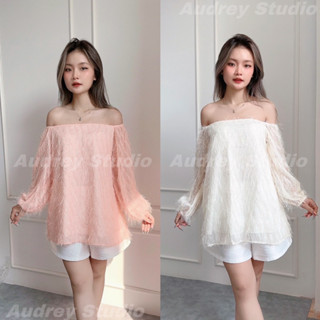 Áo trễ vai tay dài lông vũ trắng/hồng cam/da - ORIMI