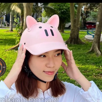 Nón bảo hiểm kết in heo siêu cute+tặng tai mèo