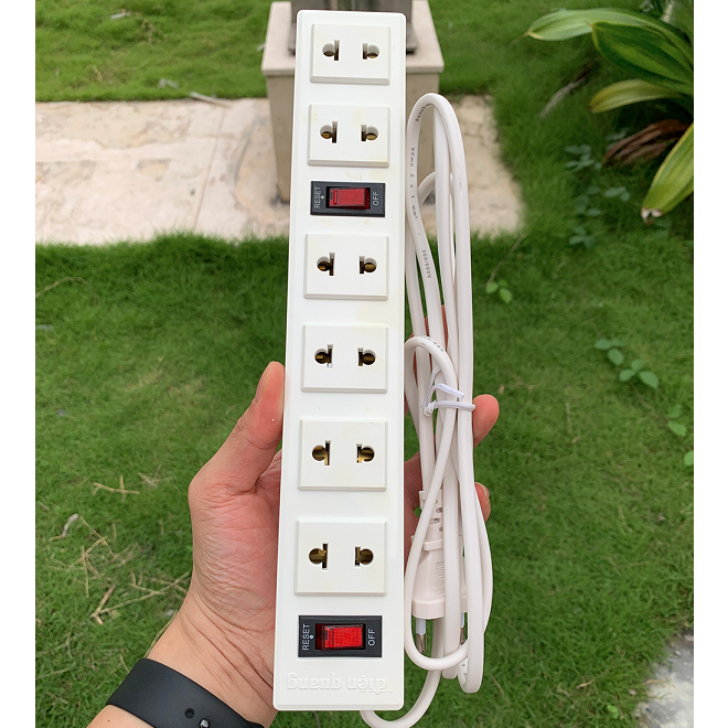 Ổ cắm Điện Quang ĐQ 001A-01 dây dài 2M và 5M  - Hàng chính hãng