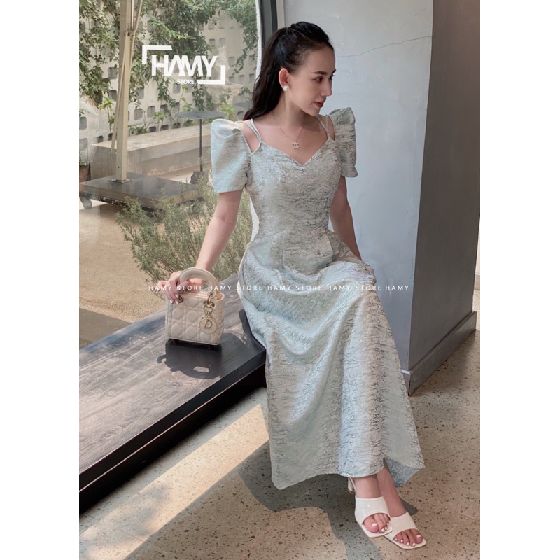 Đầm Gấm Dài Yếm