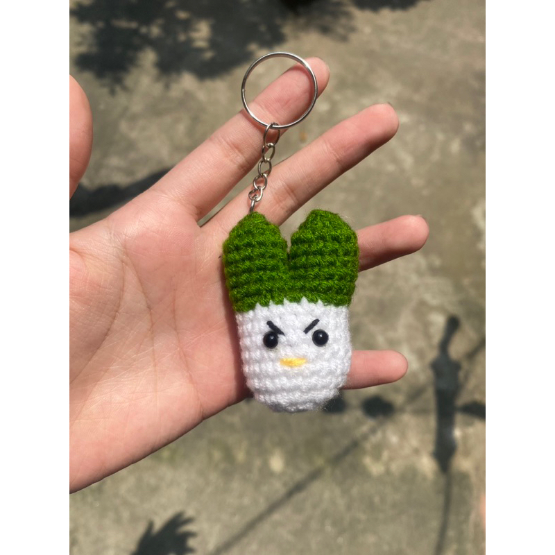 Móc khoá bằng len hình củ cải 🥦