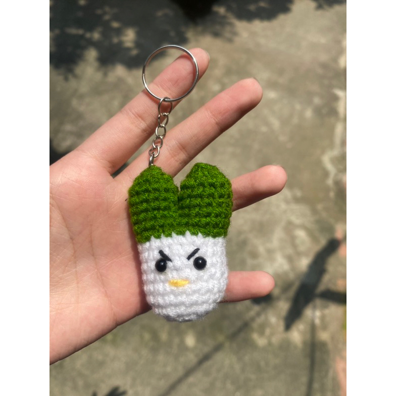 Móc khoá bằng len hình củ cải 🥦