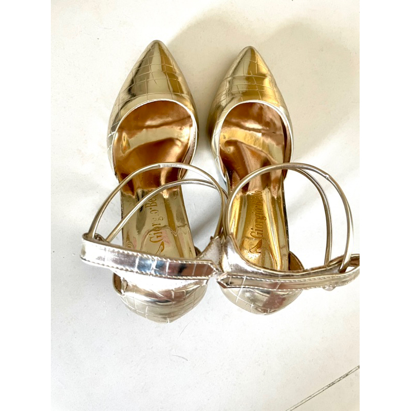 Giày cao gót size 37