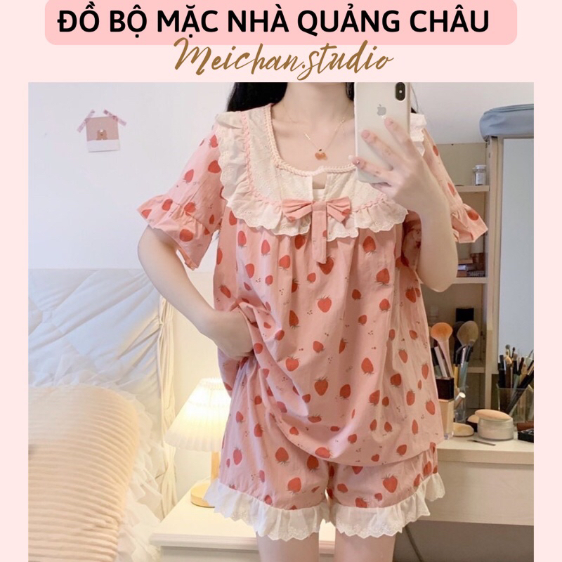 Đồ Ngủ Style Hàn Quốc - Đồ Bộ Nữ Mặc Nhà Cộc Tay Cổ Vuông Phối Viền Ren Nơ Hoạ Tiết Trái Dâu Ulzzang