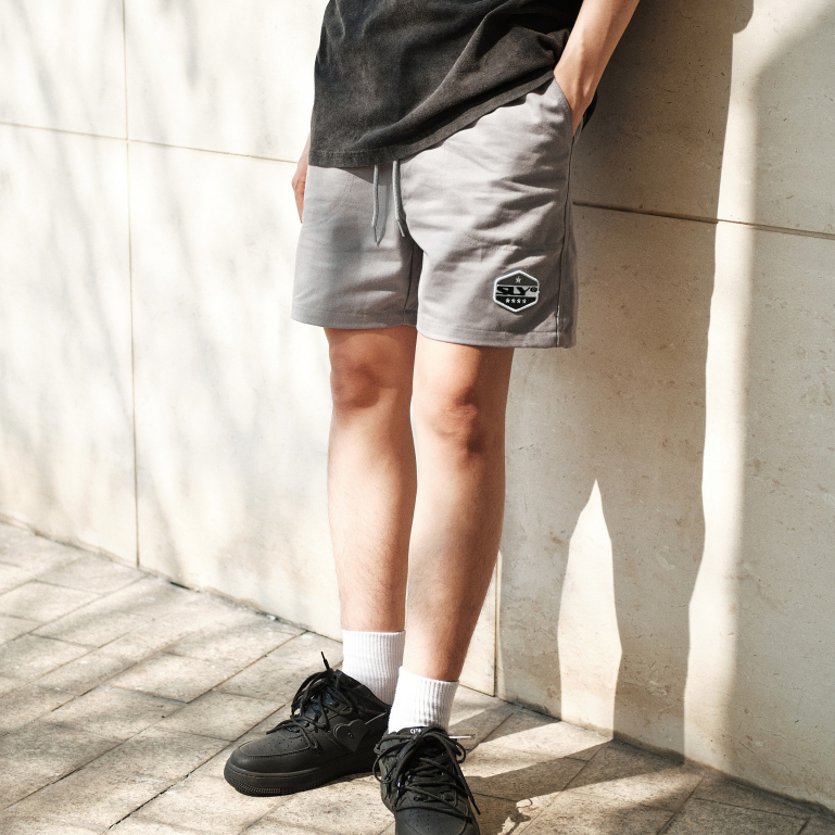 Quần short Kaki SLY Badge