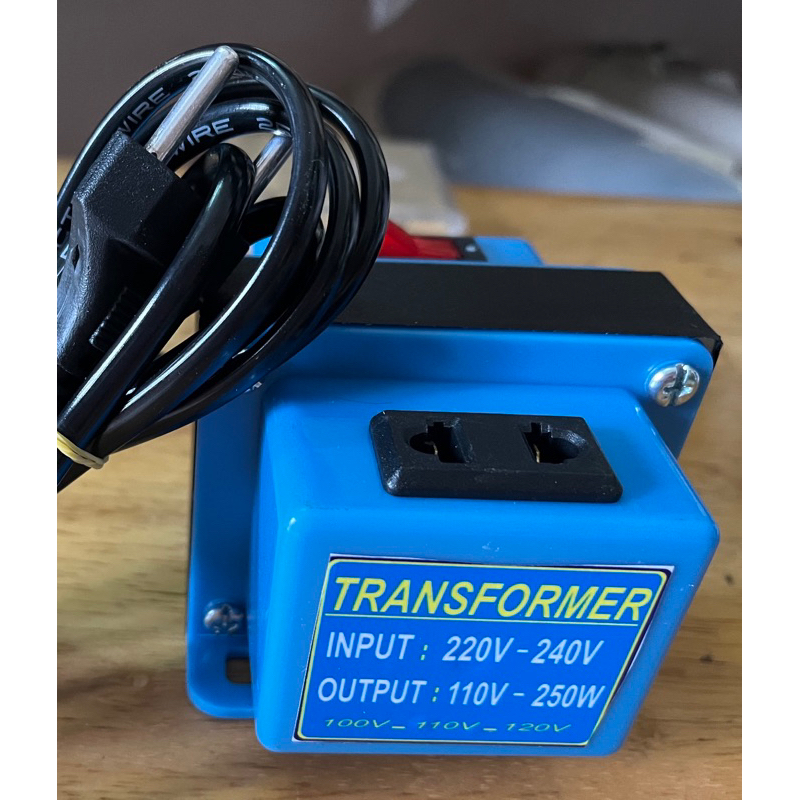 Cục đổi nguồn điện 220V thành điện 110V cho sản phẩm nội địa Nhật, Mỹ