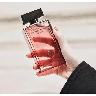 Nước hoa 𝑵𝒂𝒓.𝒄𝒊.𝒔𝒐 Musc Noir For Her 10ml