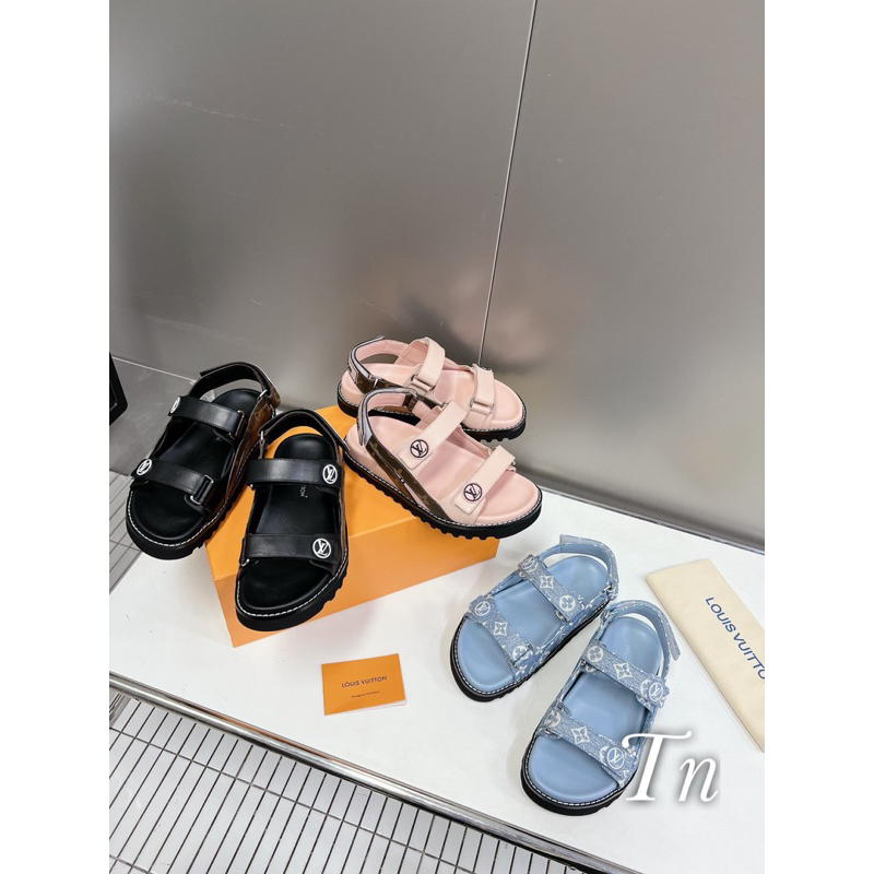 Sandal LV 2 Quai Pha Màu Hoạ Tiết Hàng Fullbox - CERIHOUSE