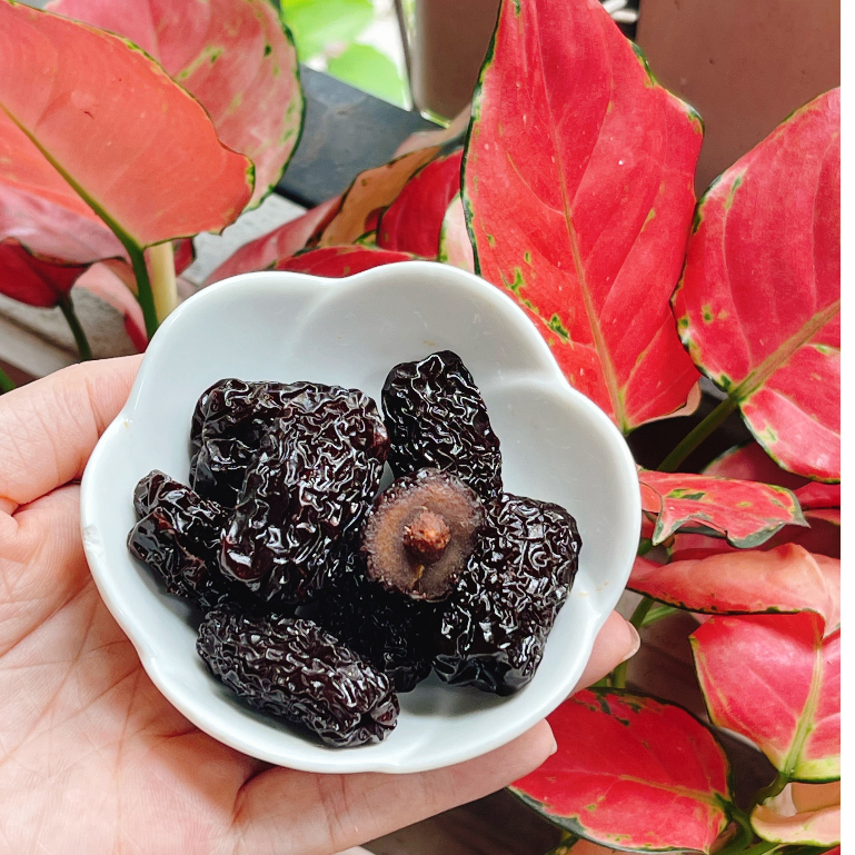 Táo đen ăn vặt TPFOODS mứt táo sấy dẻo , nhà làm sản phẩm an toàn đầy đủ giấy tờ cấp phép dùng cho gia đình.