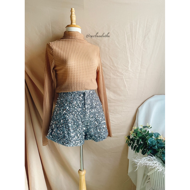 QUẦN SHORT LƯNG CAO HOẠ TIẾT KIM SA 092