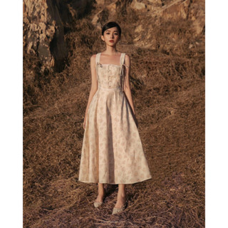Đầm hoa dáng xoè hai dây The Country Floral Fiesta Dress vải Linen