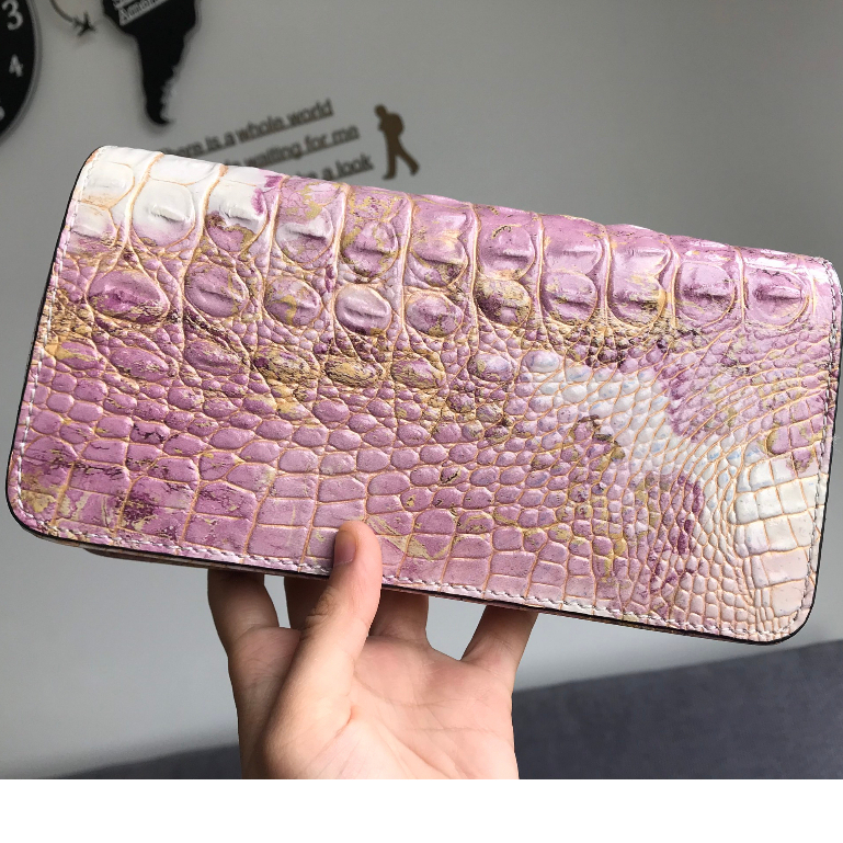 VÍ CLUTCH 2 KHÓA CẦM TAY DA BÒ VÂN CÁ SẤU , MÀU HỒNG ÁNH KIM CỰC ĐẸP, KÍCH THƯỚC 12X22CM - THƯƠNG HIỆU UMBO