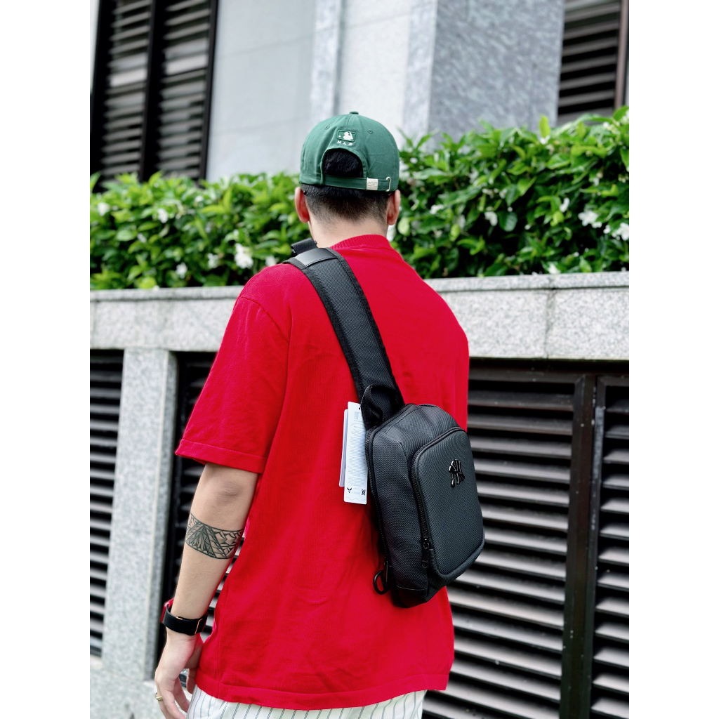 Túi đeo vai MLB Newyork Yankees logo NY kim loại cao cấp 1 quay thời trang nam nữ phong cách Hàn Quốc - HK Official