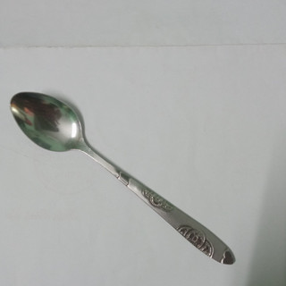 Muỗng cà phê inox hoa văn 2,4cm - 13cm