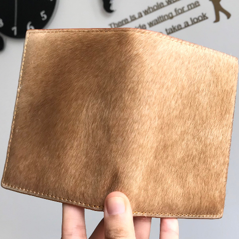 VÍ DA BÒ NGUYÊN LÔNG ĐỘC ĐÁO, VÍ NGANG/DỌC 9.5X12CM - THƯƠNG HIỆU UMBO