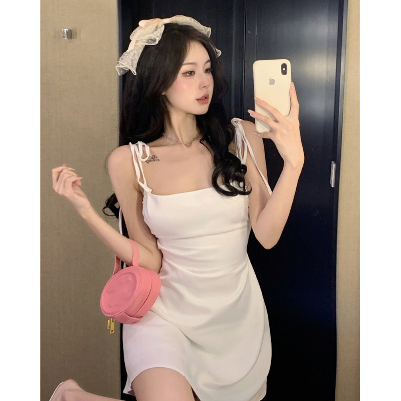đầm 2 dây hở lưng quyến rủ cho nữ