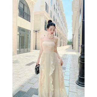 Đầm 2 dây kèm hoa chocker cổ (2 màu)