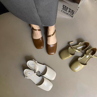 Giày sandal nữ mũi vuông da mềm đế bệt phong cách retro