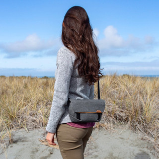 Túi đeo chéo Peak Design Field Pouch V2