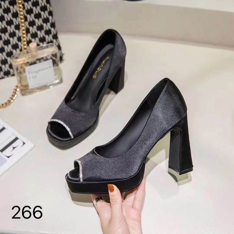 Sandal Hở Mũi Viền Đá Hàng Fullbox Cao Cấp - CERIHOUSE