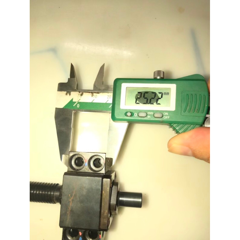 Trục vít me bi  phi 14 bước 2 thk.