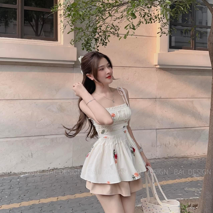 Set áo 2 dây chun ngực thân xòe phối quần short đùi thời trang thiết kế đi chơi đi biển du lịch nữ tính trẻ trung LEVAN