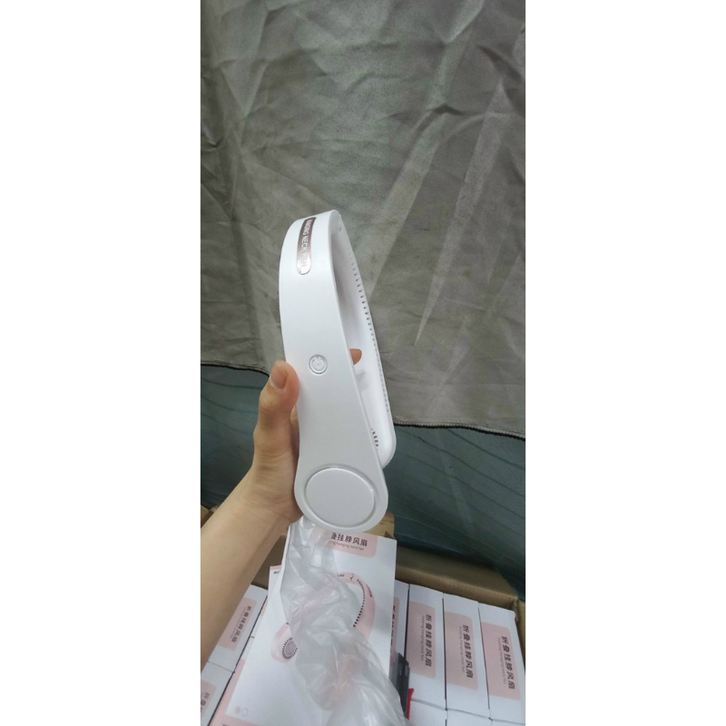 Quạt vòng cổ loại đẹp có chữ có mac nha