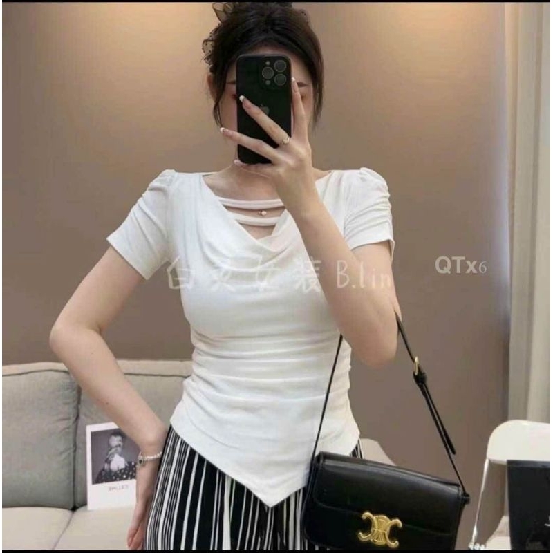 Áo thun cổ dây vạt nhọn hàng QC