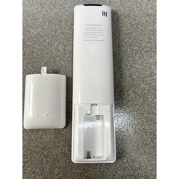 Điều khiển điều hòa funiki nút xanh và hình mặt trăng loại mới dành cho gia đình