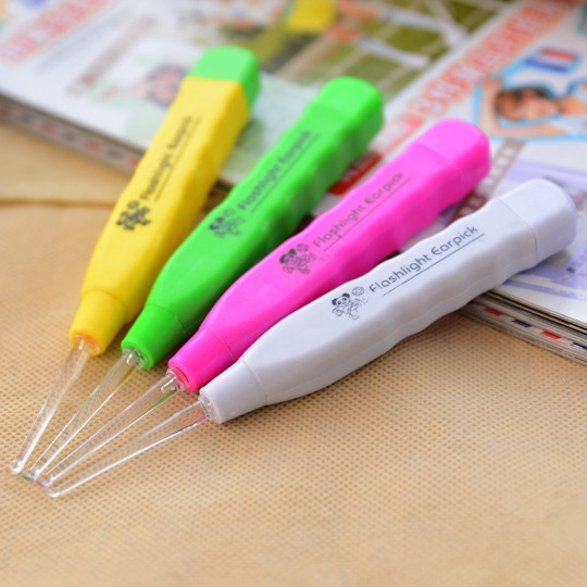 Dụng cụ lấy ráy tai cho bé có đèn soi tai,an toàn cho bé