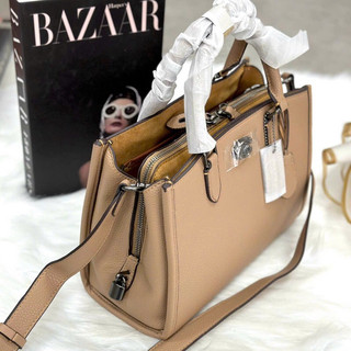 Túi Coach màu be siêu xịn