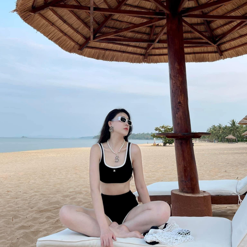 Bikini áo hai dây quần cạp cao đính hạt chờ leo cao cấp xin lắm nha