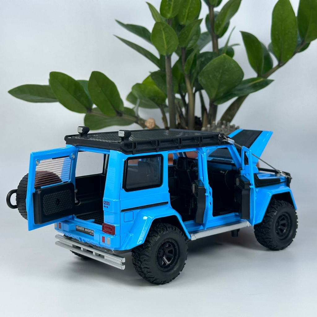 Mô hình xe Mercedes Brabus G550 4x4 tỷ lệ 1:24 bằng kim loại