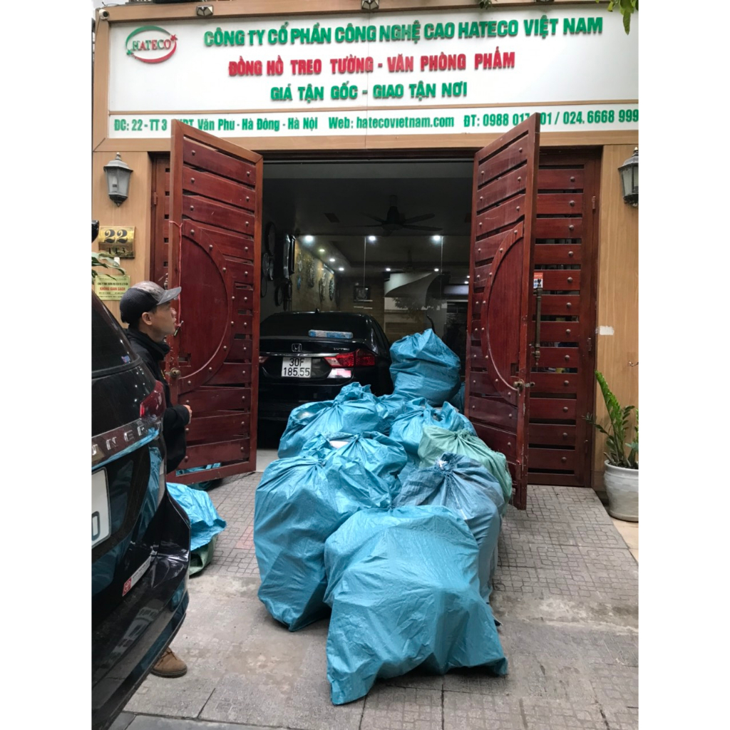 2 Hộp 100 chiếc Bao đeo thẻ nhân viên 304 , loại 1 Mặt thẻ dọc