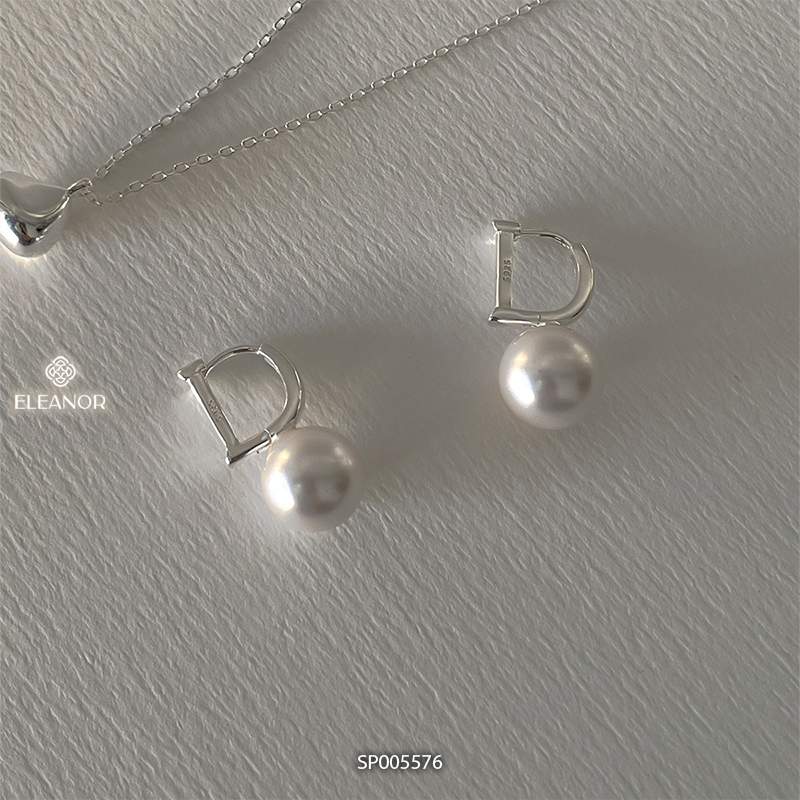 Bông tai nữ chuôi bạc 925 Eleanor Accessories đính ngọc trai nhân tạo hình chữ D phụ kiện trang sức 5576