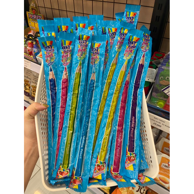 Kẹo bút chì dâu/ phúc bồn tử cầu vồng Thái