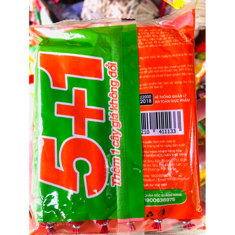 Xúc xích gói lớn 5+1, gói nhỏ 90g