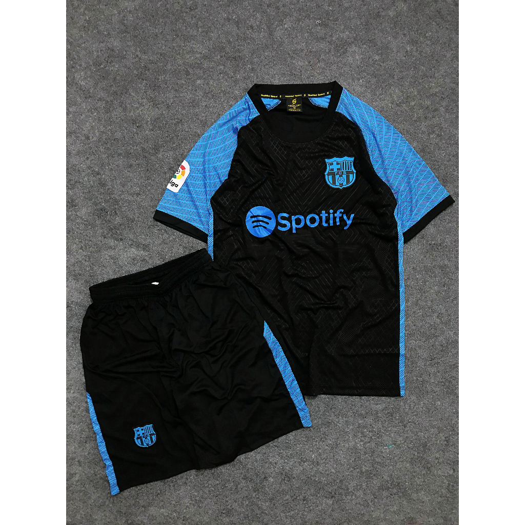 Đồ Bóng Đá BARCELONA đen tay xanh bản Fan Editions 2023