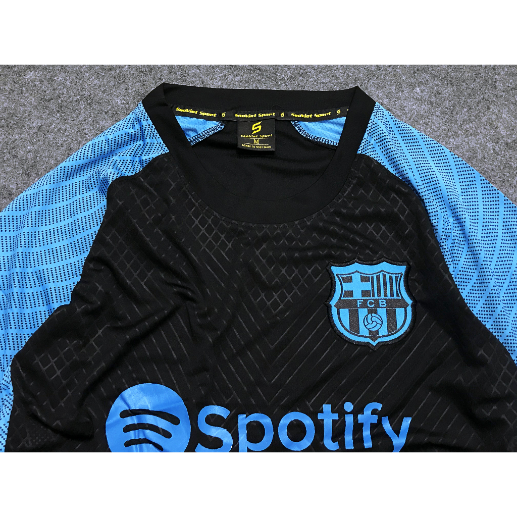 Đồ Bóng Đá BARCELONA đen tay xanh bản Fan Editions 2023