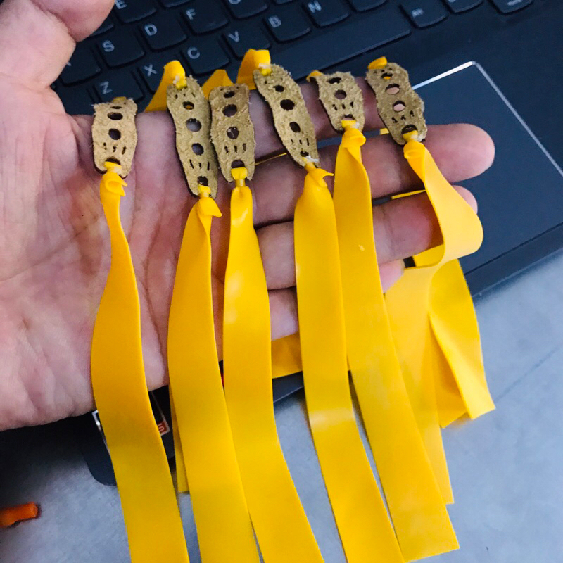 Dây 0.75mm 3 lỗ màu vàng số lượng có hạn dài 17cm