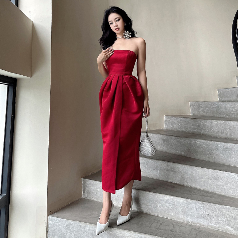 Váy cúp xiết eo, tùng bồng xếp ly lớn, xẻ tà trước, khoá kéo sau lót lụa nhật Clara Dress | NYA STUDIO (RED22-D05)