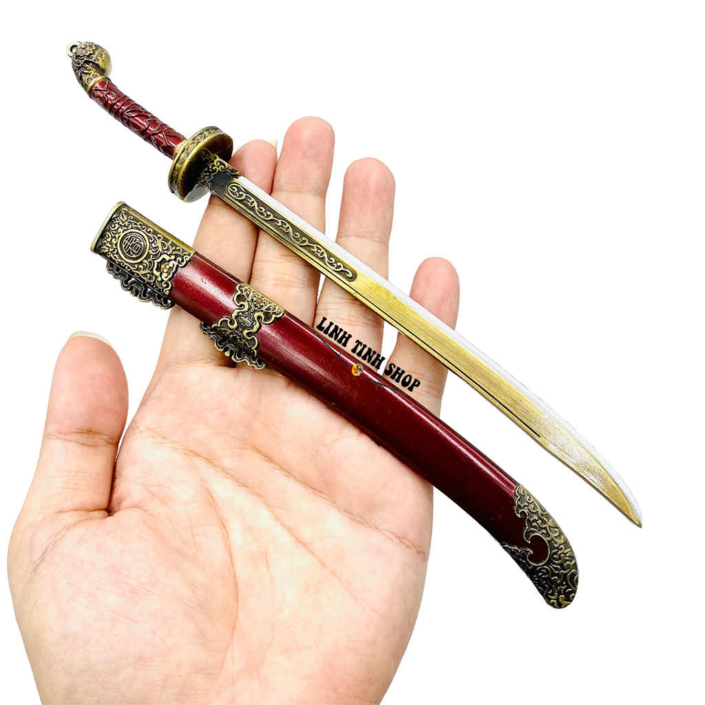 Mô hình Cẩm Y Vệ Tú Xuân đao