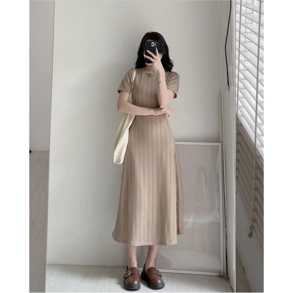 Váy đầm nữ thun cổ tròn dáng dài freesize phom rộng co giãn mặc hè đi chơi dạo phố hàn quốc basic Ylydress C1537
